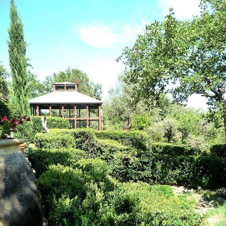 Le Petit Mas Bed & Breakfast โวกุเว ภายนอก รูปภาพ