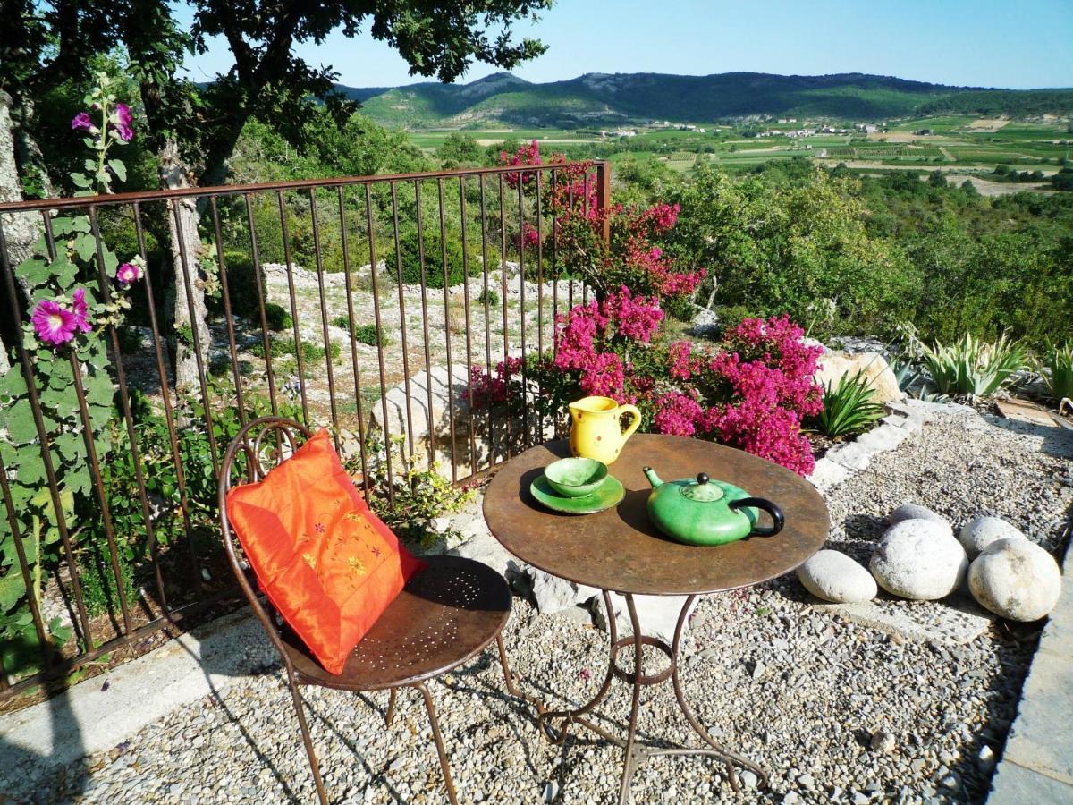 Le Petit Mas Bed & Breakfast โวกุเว ภายนอก รูปภาพ