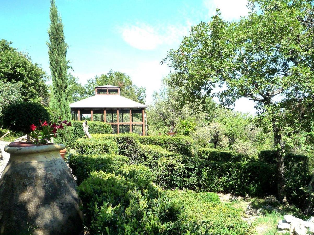 Le Petit Mas Bed & Breakfast โวกุเว ภายนอก รูปภาพ